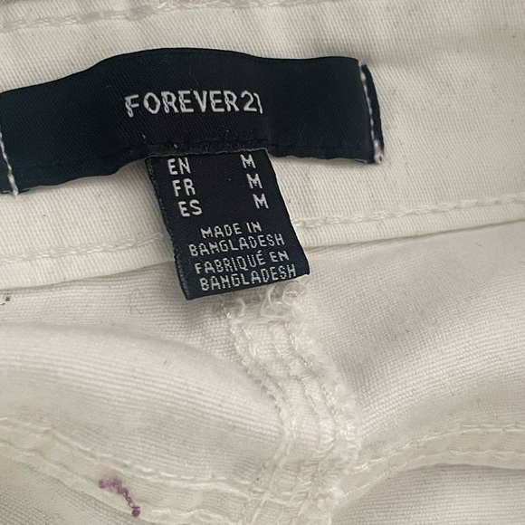 NWT Forever 21 White High Rise Jeans
Size medium - Picture 8 of 9